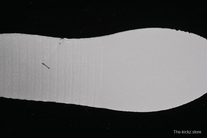 Nike SB Dunk Low Retro Skateboarding Shoes with Gorge Green and Red Swoosh Design - FV8106-361