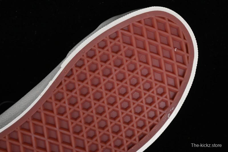 Vans Style 36 Low-Top Skate Shoes with Pink Embroidery - VN000CRPGRN