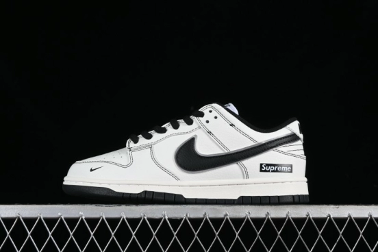 Nike Supreme x SB Dunk Low Casual Skate Shoes in Black and Beige - RM2308-237