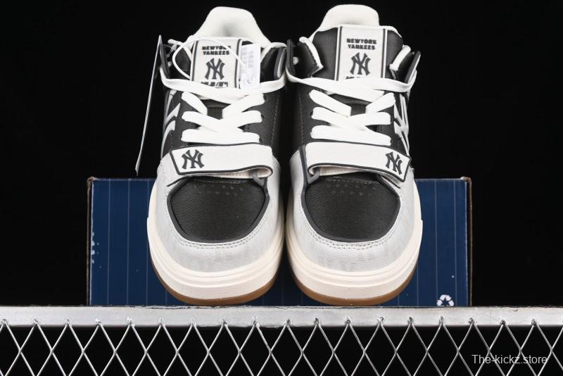 New York Yankees Chunky Liner Mid Denim Monogram Sandals with Velcro Closure and Thick Sole - 3ASXCHL4N50GRS