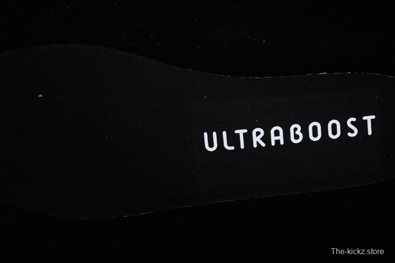 Adidas Ultraboost 5X ID8819 Running Shoes with Boost Cushioning