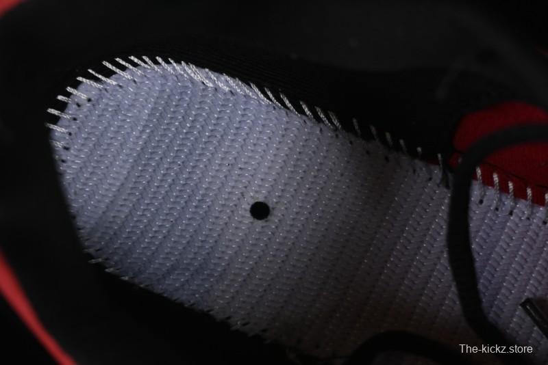 Nike Shox TL Nova - Red & Black High-Performance Sneakers