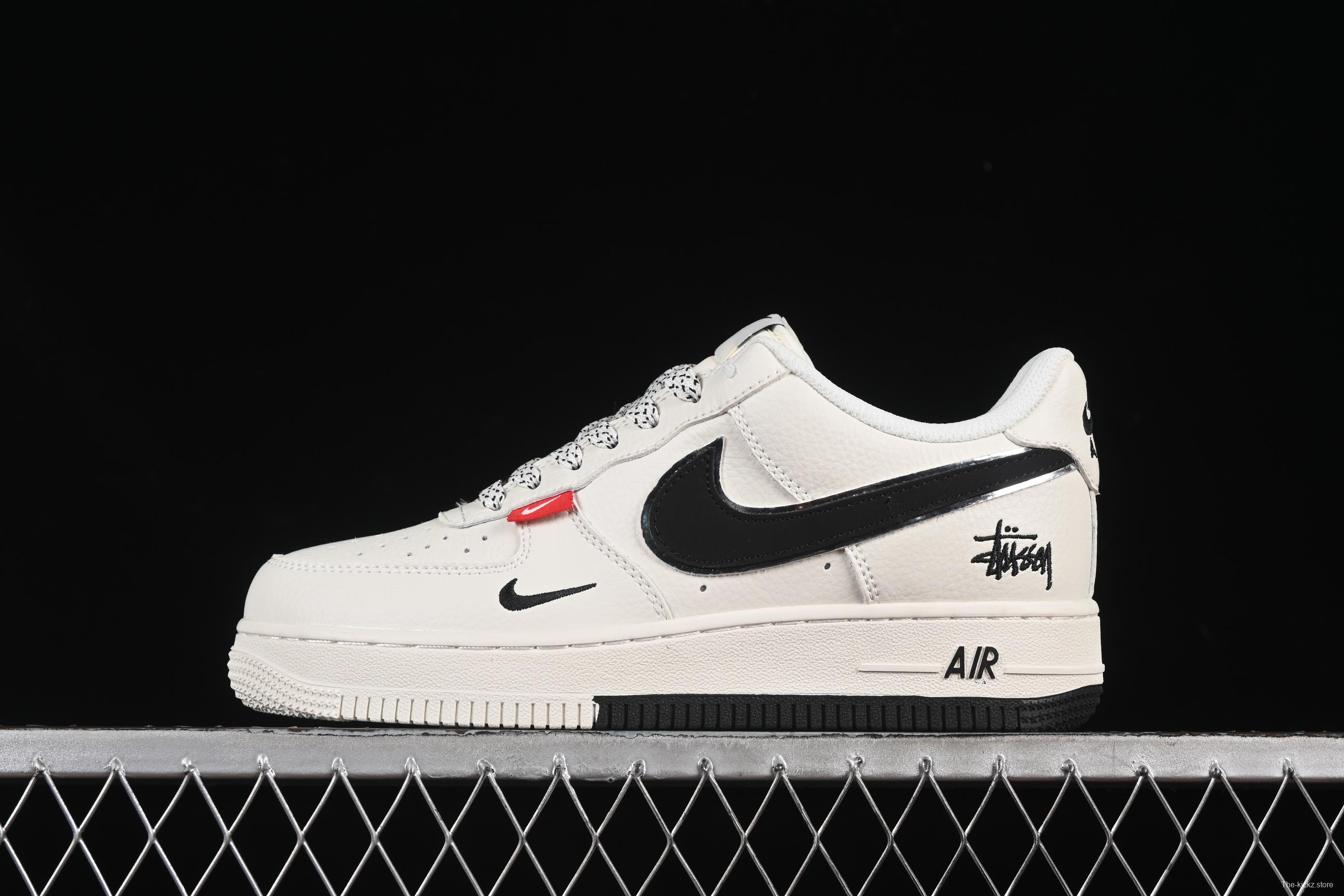 Nike Air Force 1 '07 Low Stussy Collaboration Dual-Tone Red Tag Casual Sneakers - CS5288-010