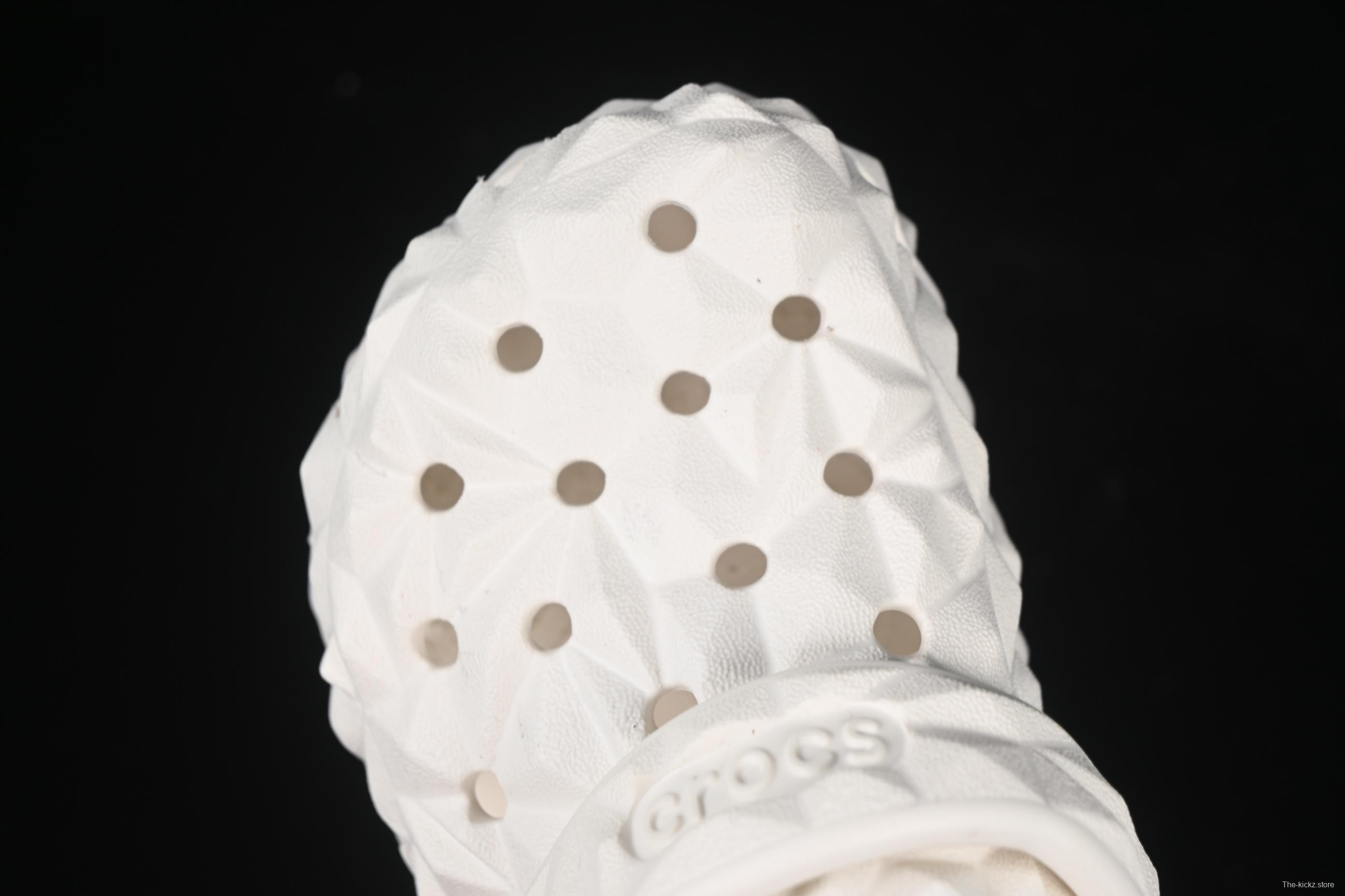 Crocs Classic Clog Kids Casual Slip-Resistant Lightweight Clogs with Ventilation Holes - B.D4