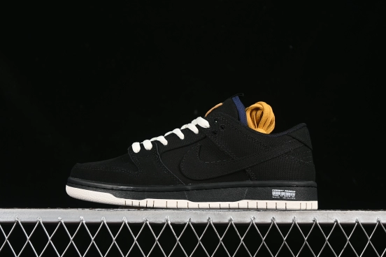 Nike SB Dunk Low Black Hole Low-Top Skateboarding Shoes - DX6775-400
