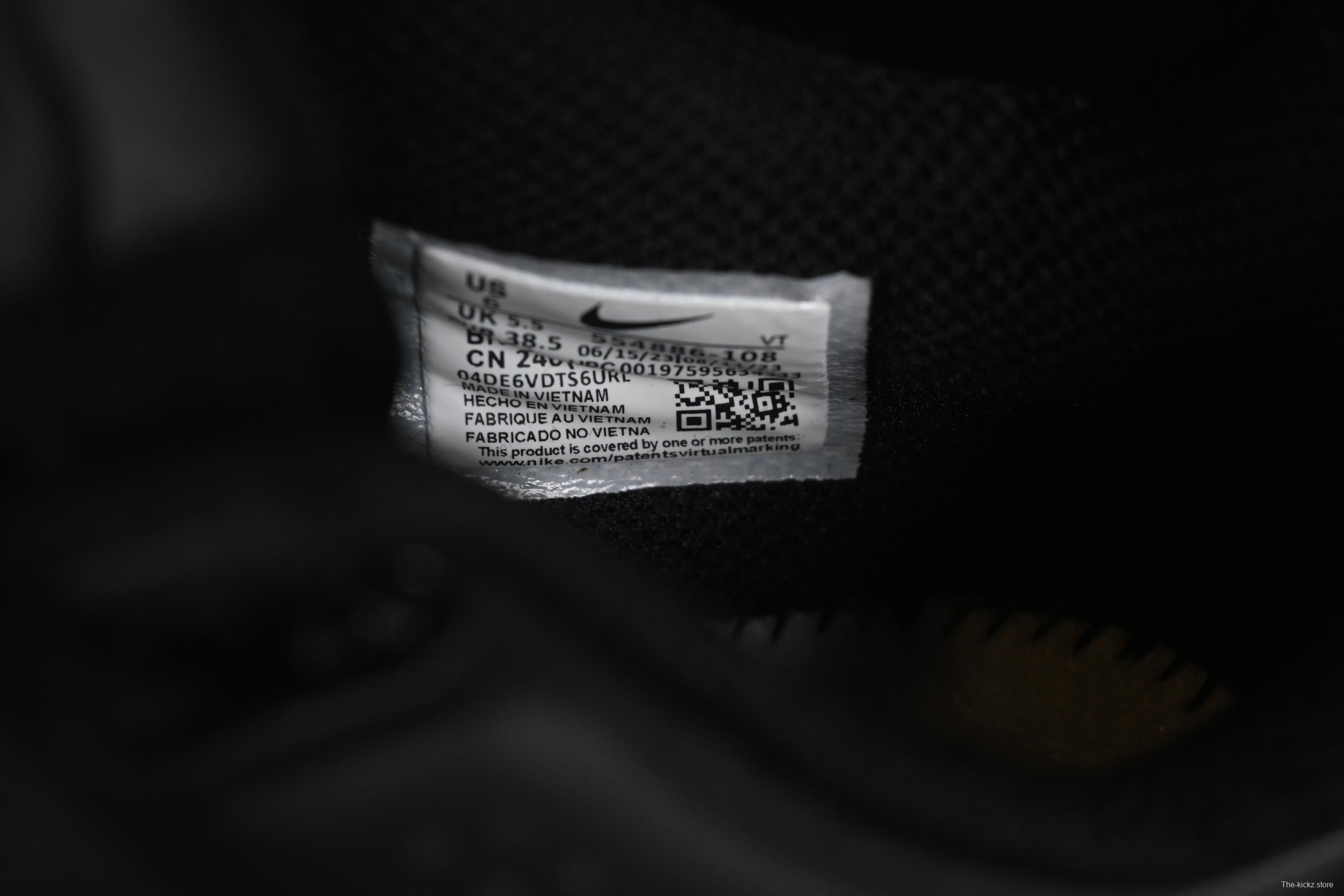 Nike Air Max 2013 Retro Breathable Mesh Running Shoes with Full-Length Max Air Cushion - 554886-108