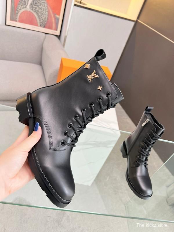 2024 Women Louis Vuitton Black Leather Ankle Boots MJ00320