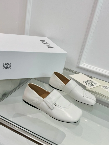 2025 Women Loewe White Leather Loafers LY00291