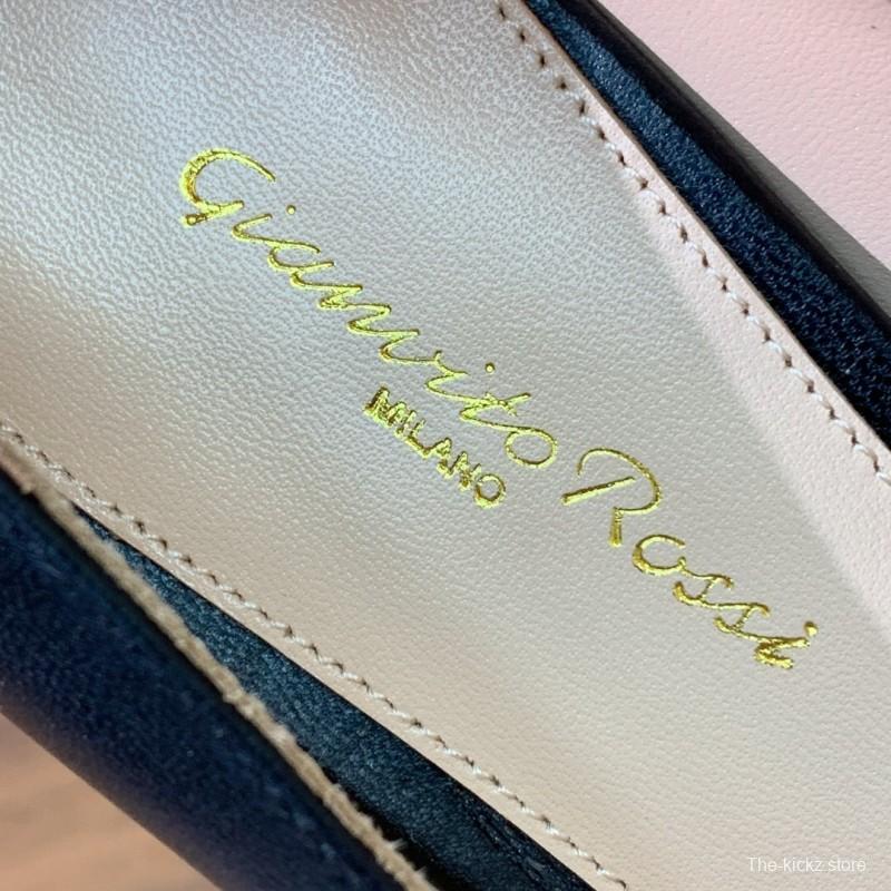 2025 Women Gianvito Rossi Black Leather Pointed Toe Buckle Pumps KFY00300