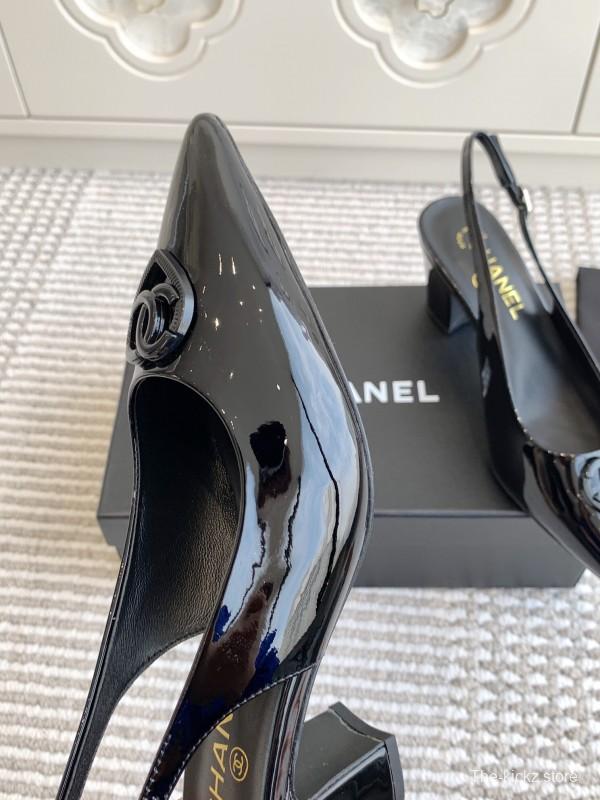 2025 Women Chanel Black Patent Leather Slingback Pumps Heart CC KFY00300