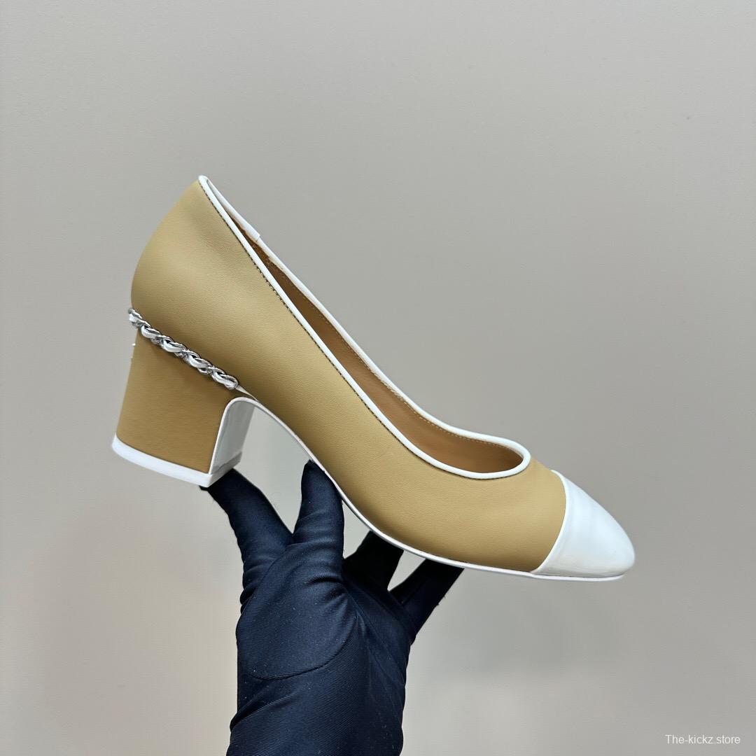 2025 Women Chanel Beige White Leather Pumps Chain Detail