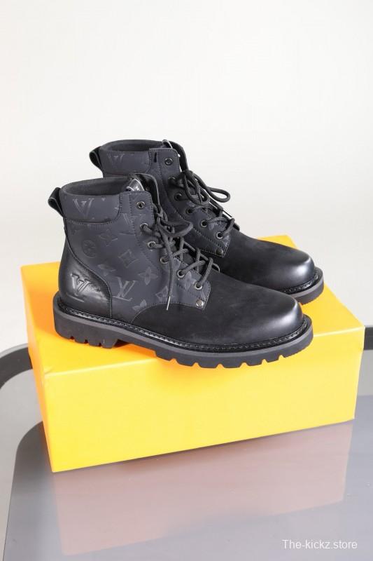 2024 Men Louis Vuitton Black Leather Nubuck Ankle Boots MJ00470