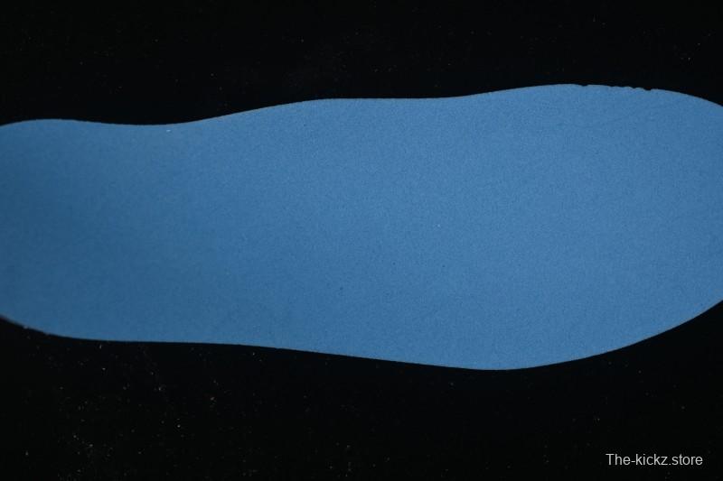 Nike Air Max 95 Retro Cushioned Running Shoes with Air Sole - CT1268-100