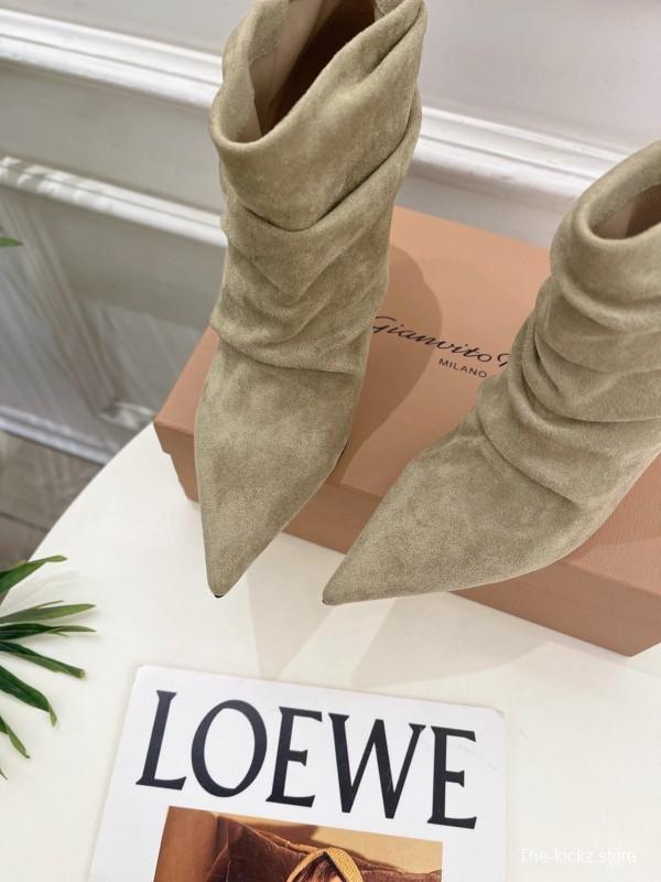 Gianvito Rossi GR Pointed Toe Retro Pleated High Heel Ankle Boots - KFY00340