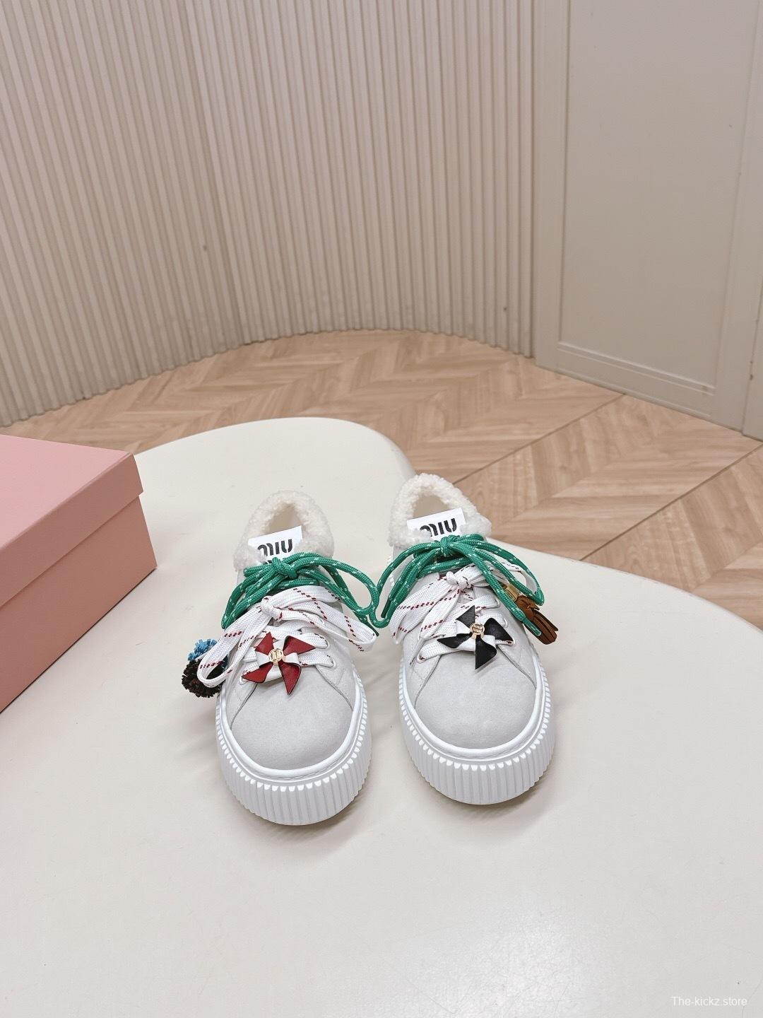 MIUMIU 3D Embroidered Platform Casual Shoes - LY00320/LY00340