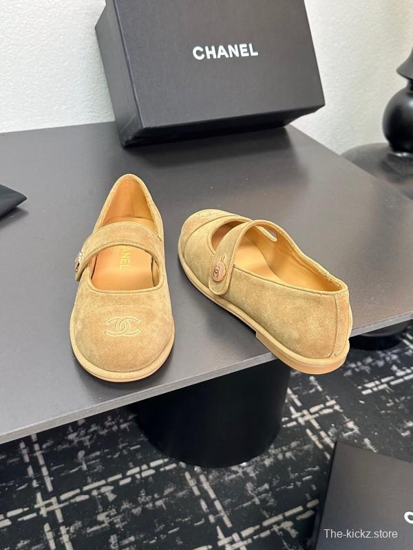 Chanel Quilted Flats Slip-On Mules - KFY00280