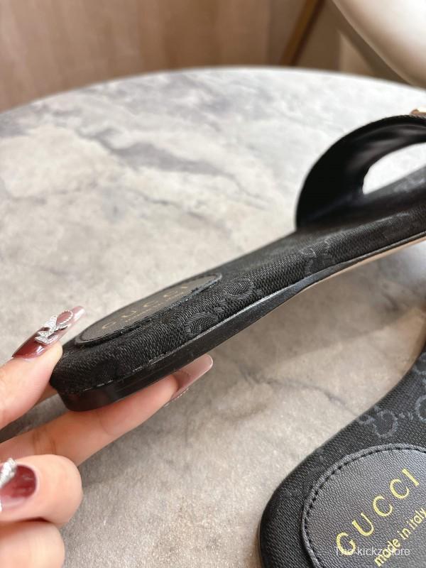 Gucci 2025/SS Leather Slide Sandals with Light Gold Hardware - LY00280