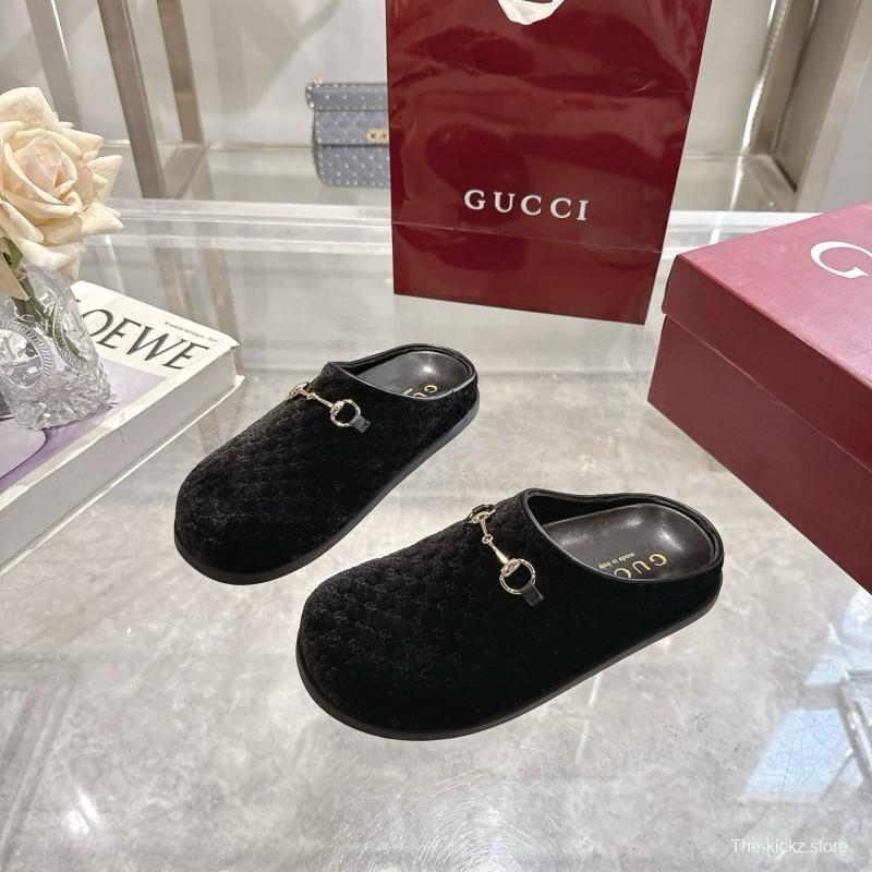 Gucci Women's Mule Shoes Velvet with Horsebit - LY00240