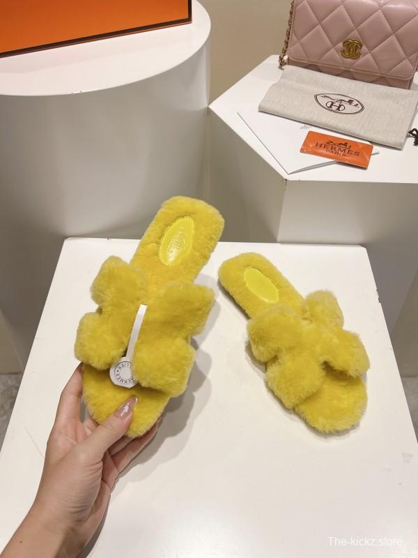 Hermès 2025 SS Love Fur Slippers Flat Sole Autumn Winter Collection - LY00240