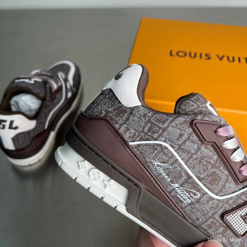 Louis Vuitton 2025 Spring/Summer Collection Luxury Sneakers with Signature Logo and Dual-Color TPU Outsole - YC