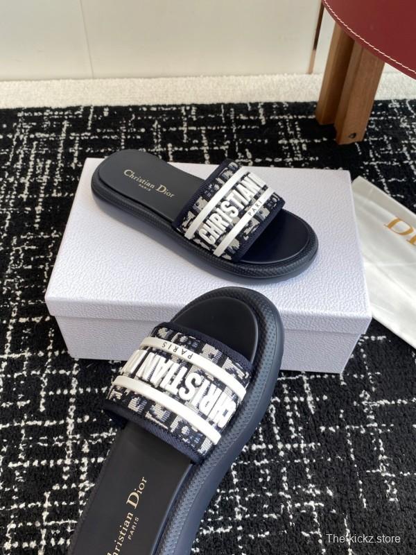 Dior Spring Summer 2025 Latest Ultra-Light Foam Sole Beach Sandals - KFY00260