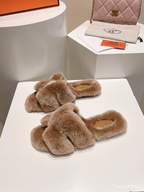 Hermès 2025 SS Love Fur Slippers Flat Sole - LY00240
